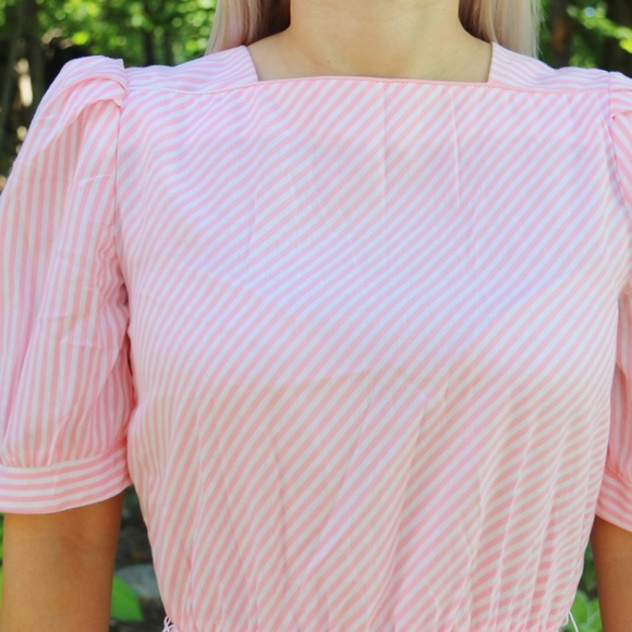 50's style baby pink pinstripe dress - Picture 8 of 8